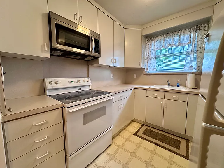 816 Kingsland Ave #1 — Photo 5