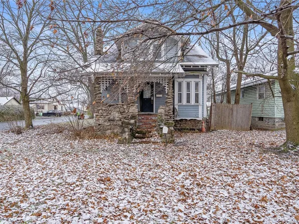 116 Edgemere Rd, Syracuse, NY 13208