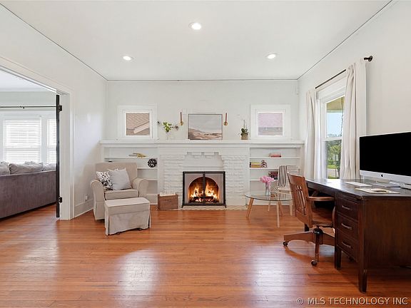 4th image of 1939 E 13th Pl
