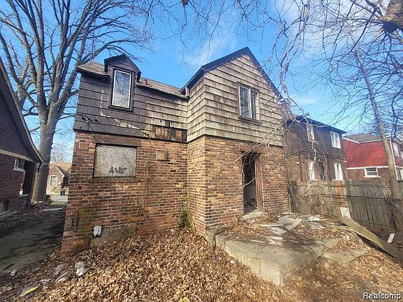 3rd image of 5282 Haverhill St