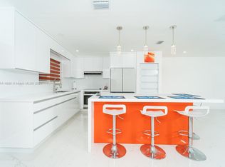 13235 NW 5th Ter, Miami, FL 33182