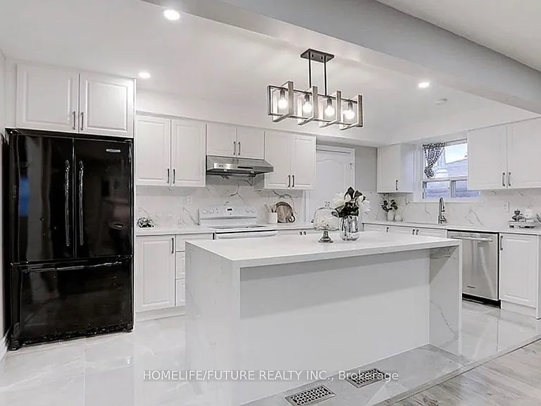 38 Boarhill Dr — Photo 2