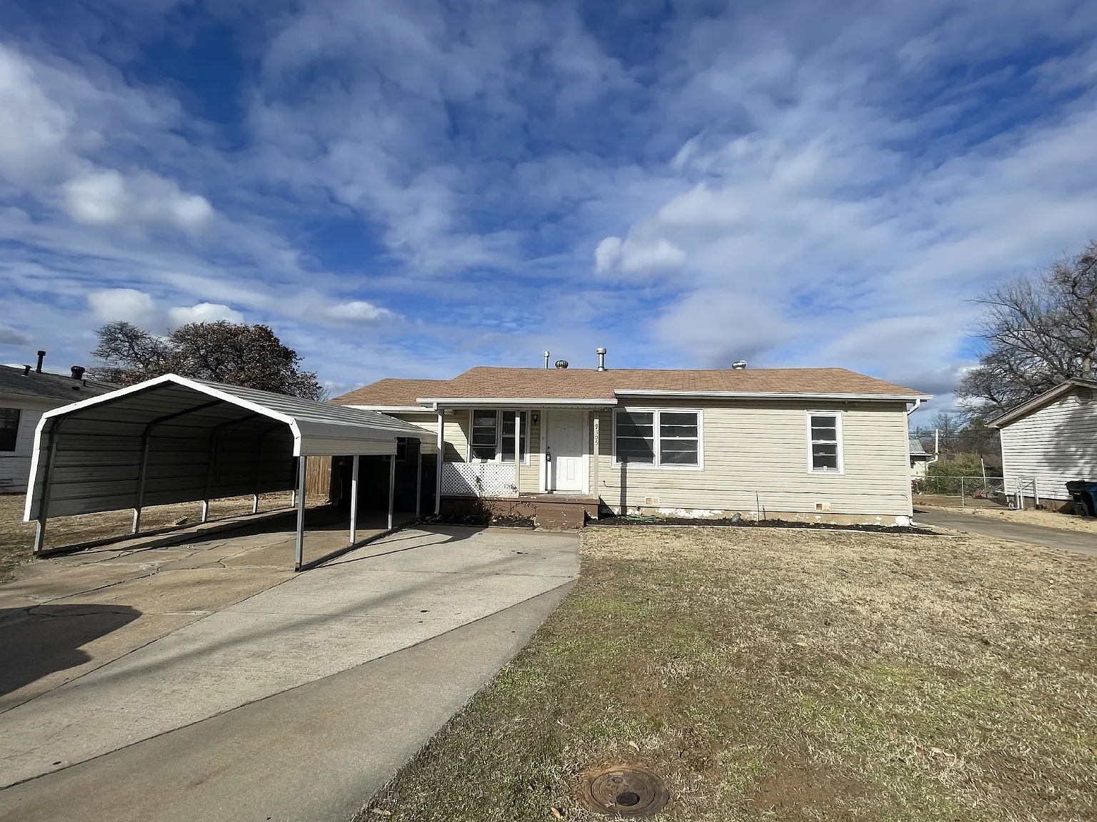 4 bed, 1.5 bath, 1800 sqft, $1,200 — Photo 2