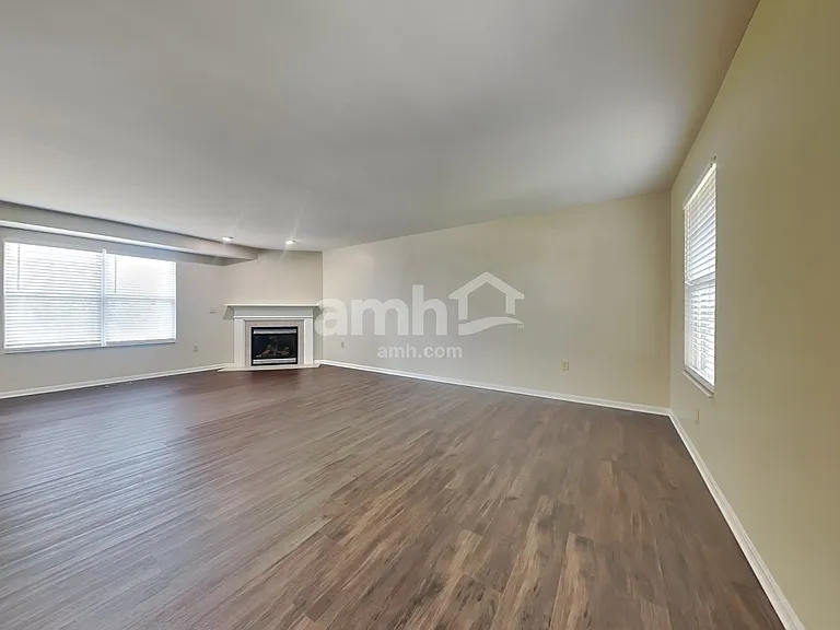 1837 Cantwell Ct — Photo 8