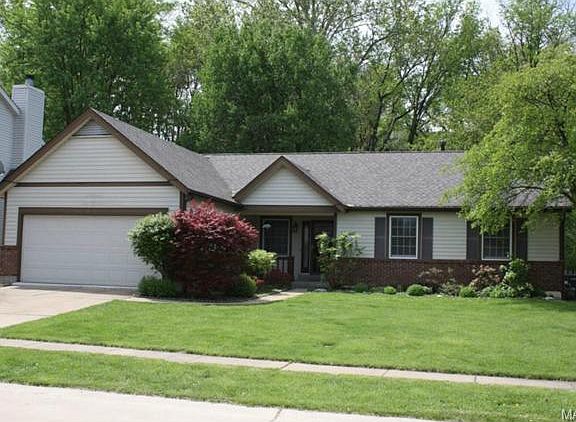 3rd image of 3922 Avery Place Ct