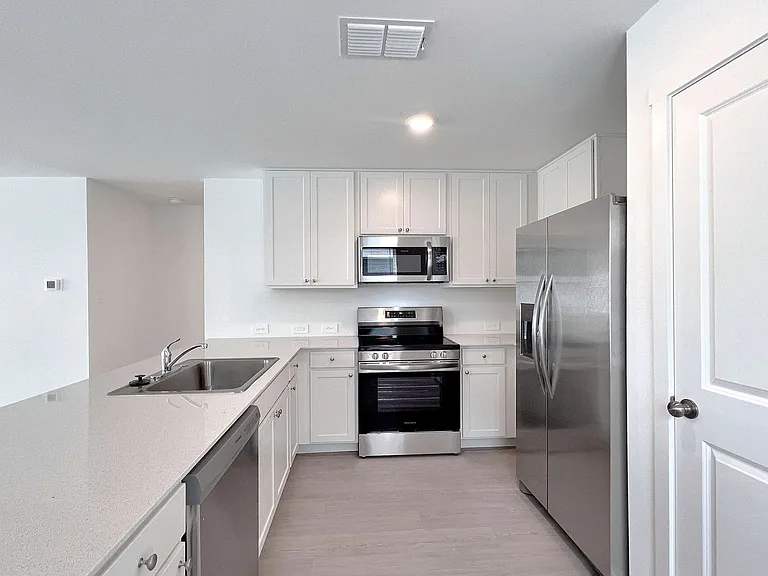 3443 Rover Rd — Photo 5