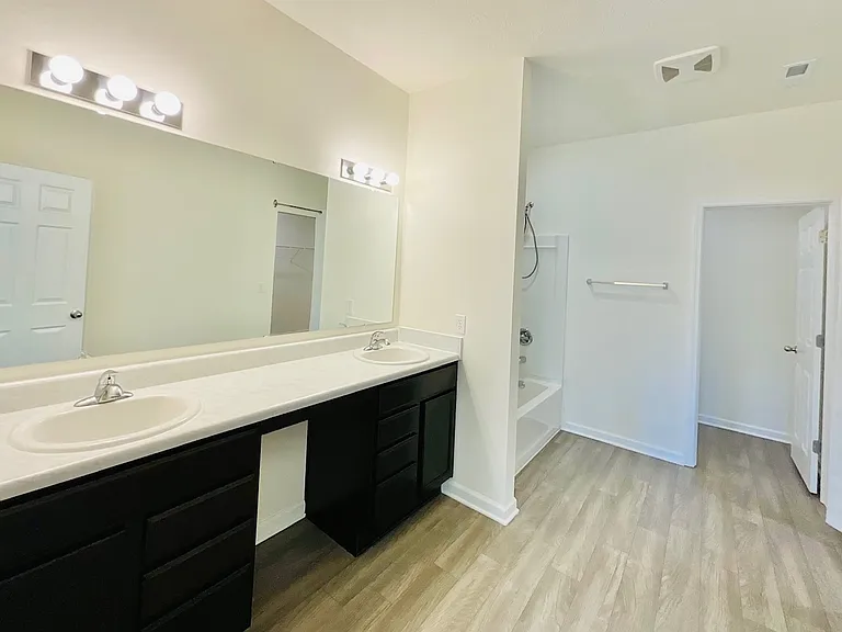 3815 Starkey Dr — Photo 8
