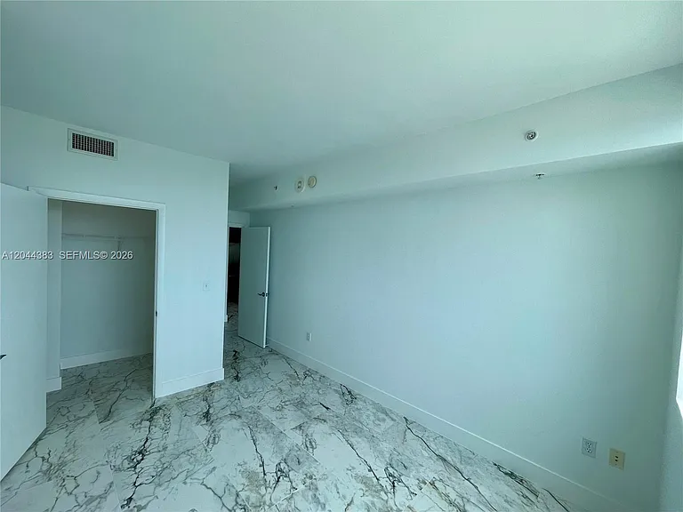 253 NE 2nd St #2409 — Photo 23