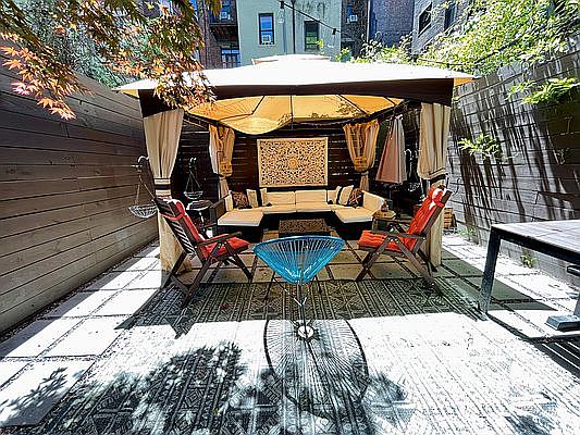 2nd image of 268 W 77th St APT 2