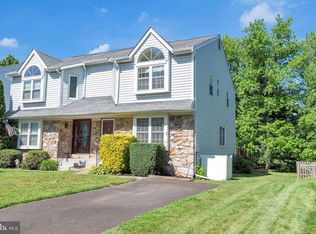 24 Pearl Dr, Doylestown, PA 18901