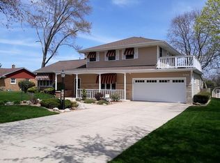 5740 S 121st St, Hales Corners, WI 53130