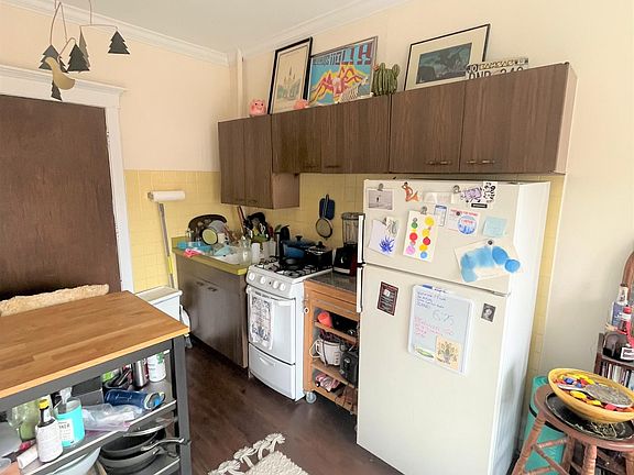 5th image of 4725 N Lincoln Ave APT 2E