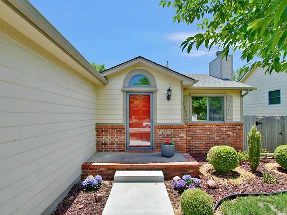 2nd image of 7511 E Leewood Cir