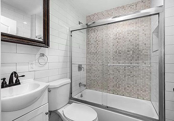 4th image of 246 E 119th St #3