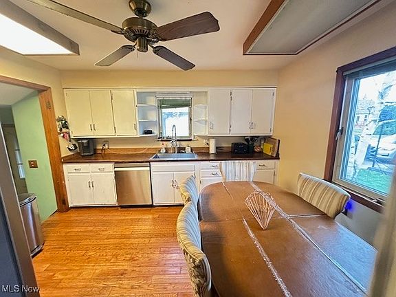 5th image of 3296 W 231st St