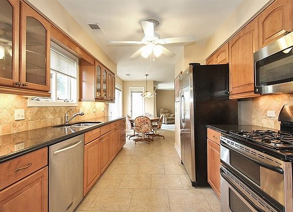 5th image of 1519 Courtland Dr