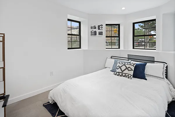 Rented by Brown Harris Stevens | media 15