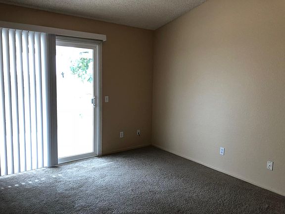 4th image of 16845 Baltic Ct