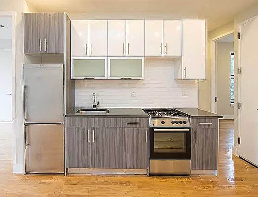 2nd image of 474 Lafayette Ave #1P