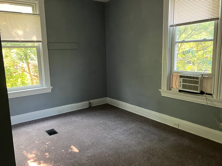 2238 Flora St — Photo 16
