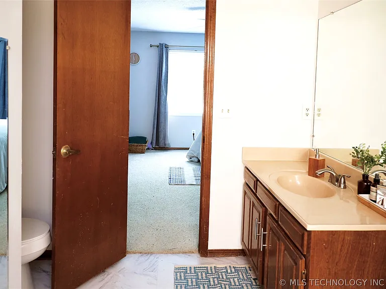 3210 S Chestnut Ave — Photo 25