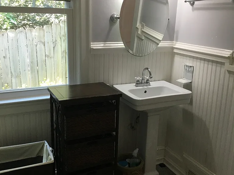 2461 Lyndhurst Ave — Photo 20