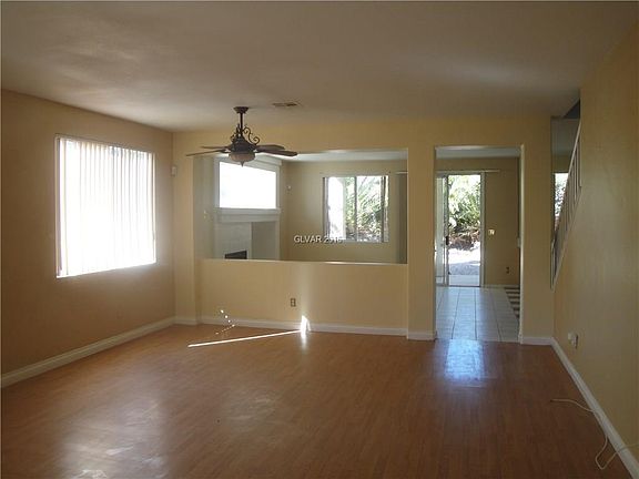 2nd image of 6518 Tulip Garden Dr