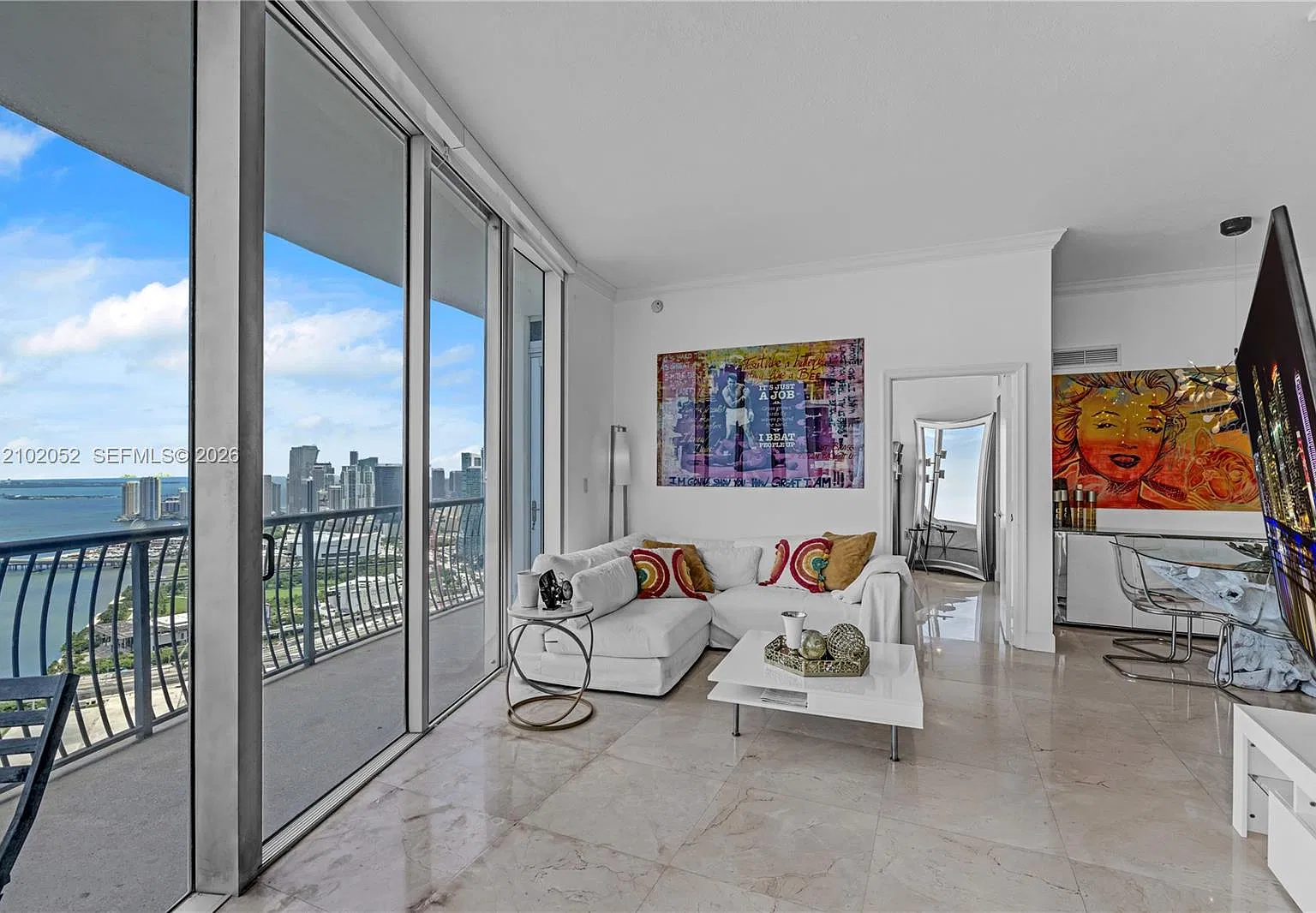 Opera Tower Condo — Photo 4