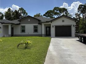 19232/236 Miami Blvd, Fort Myers, FL