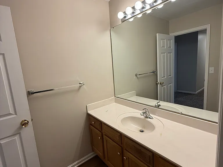 5405 Camelot Dr #A — Photo 16