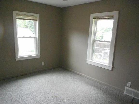 4th image of 539 S 52nd St
