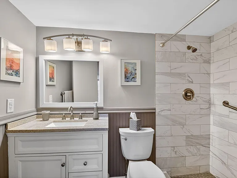 1502 S Lakeside Dr #214 — Photo 23