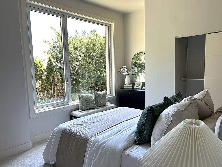 8243 W Mercer Way — Photo 17