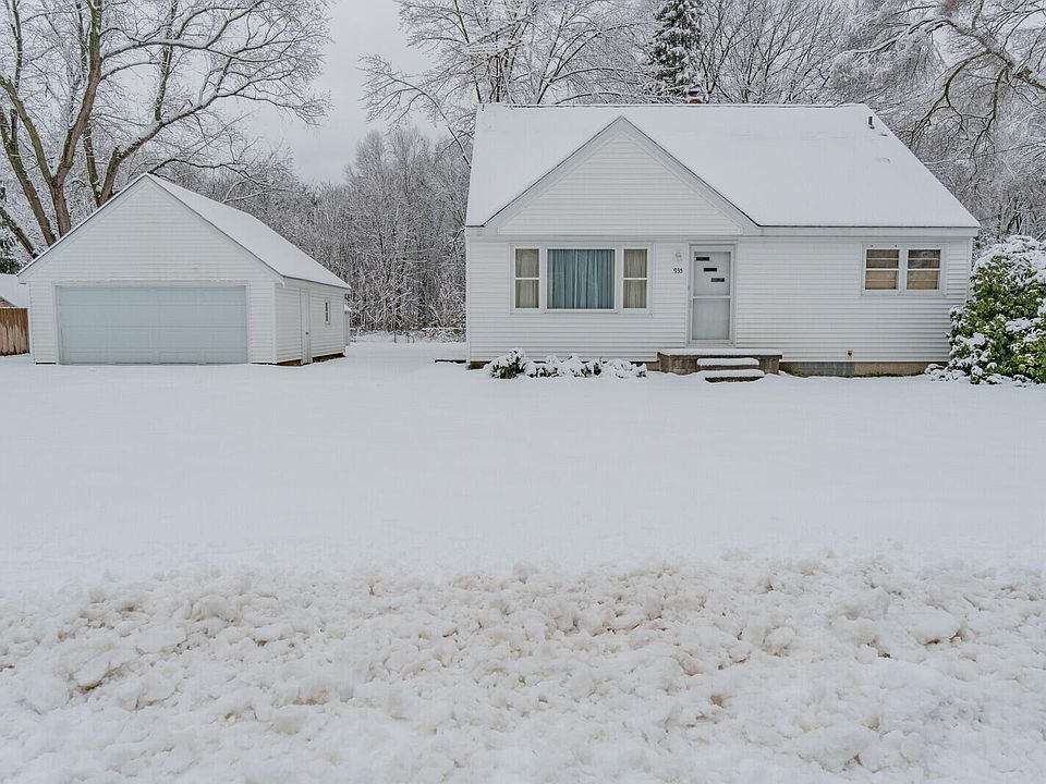 1st image of 935 Wilson Ave