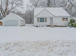 935 Wilson Ave, Norton Shores, MI 49441