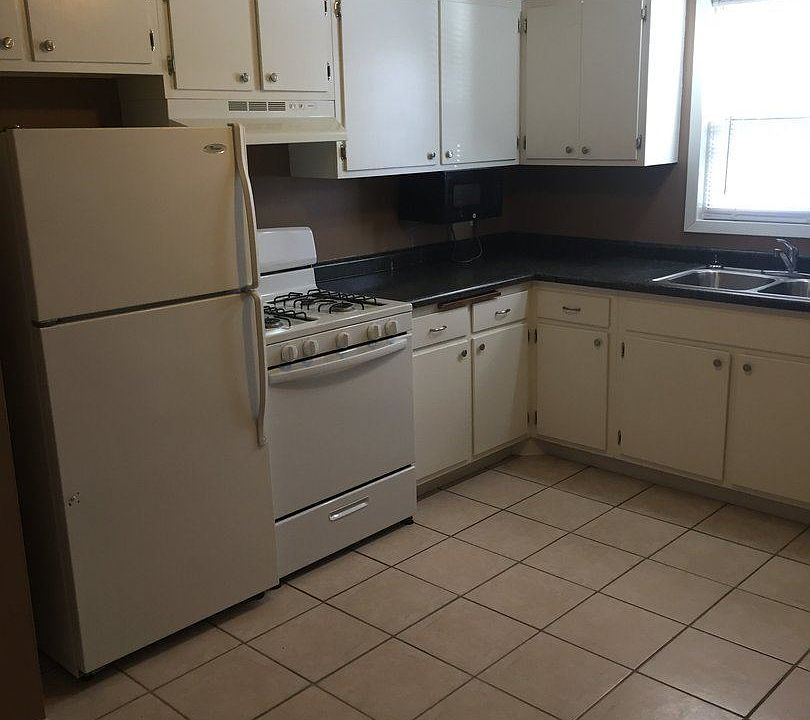 1st image of 2807 Euclid Ave #42