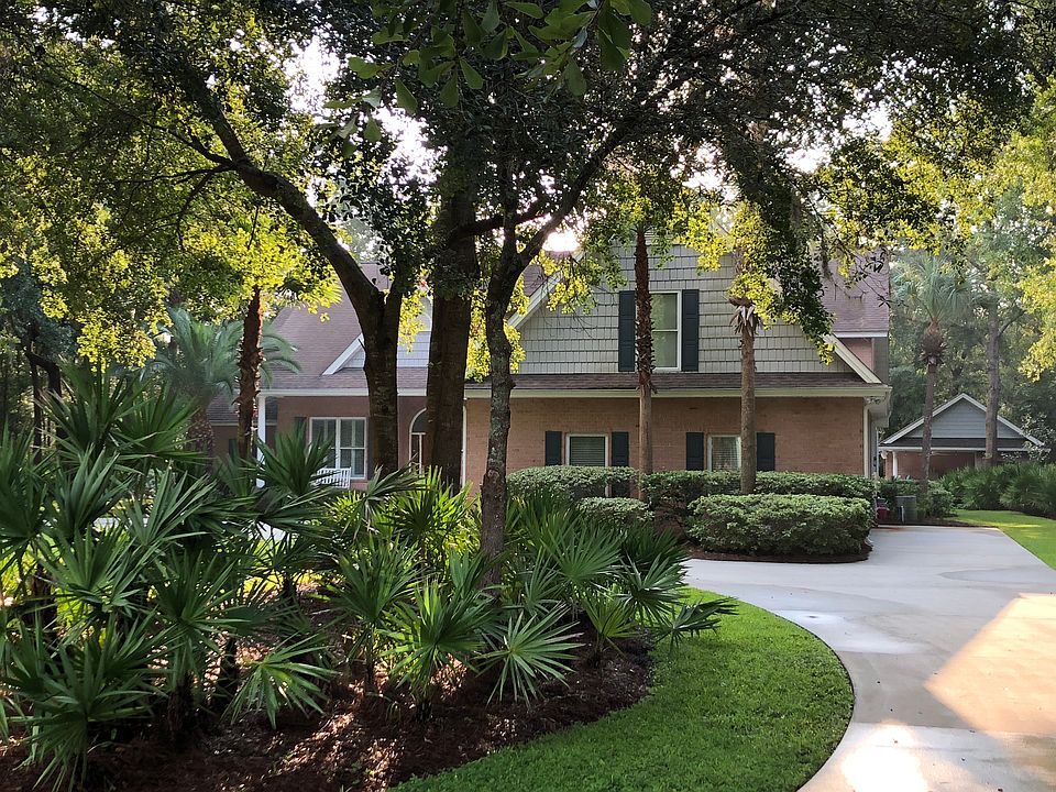 1st image of 111 Serenoa Dr