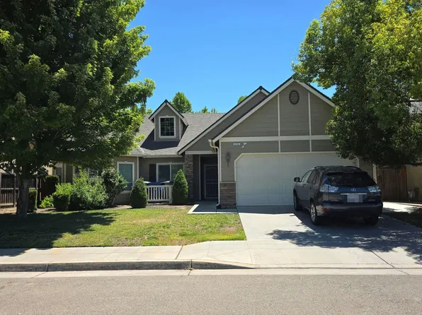 3122 N Clover Ave, Fresno, CA 93727