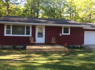 12634 E Traynor Rd, Goetzville, MI 49736