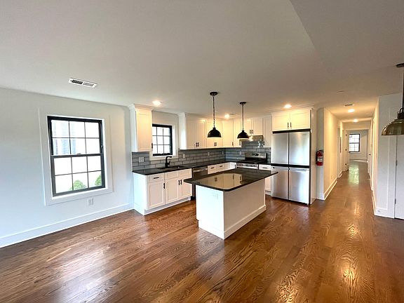 5th image of 13 Church St #D