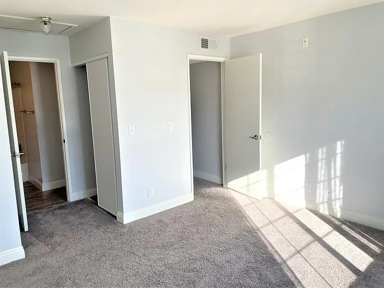 2111 Sealion Dr — Photo 22