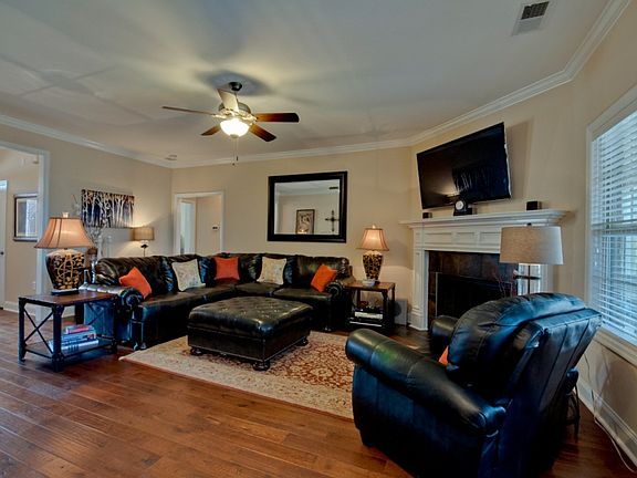 3rd image of 7317 Sanctuary Cove Dr SE
