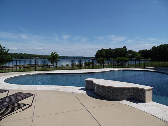 5th image of 100 Bridgewater Pointe Pl Unit 207
