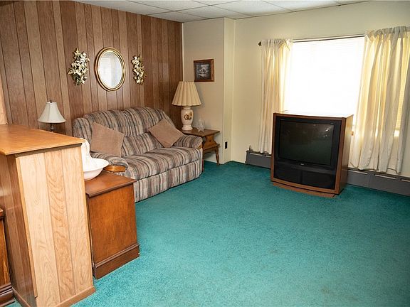 5th image of 38 Clinton St