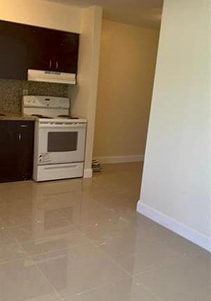 4th image of 14901 NE 5th Ct #4