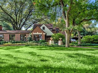 1151 N Plymouth Rd, Dallas, TX 75208