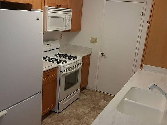 5th image of 1504 Eland Ln