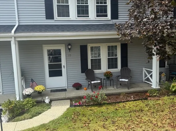 5 Fairview Park Rd Unit 10, Sturbridge, MA 01566