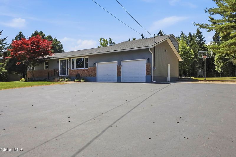 2nd image of 36 Snake Hill Road