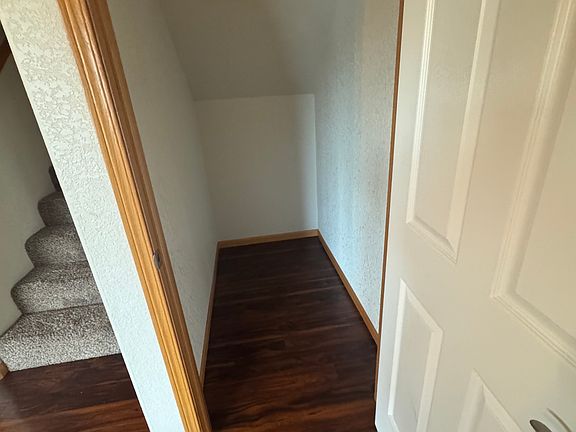 4th image of 1892 Maplewood Dr